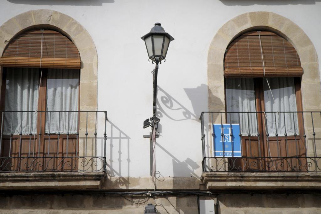 Vivienda Turistica Yamaries Hotel Úbeda Kültér fotó