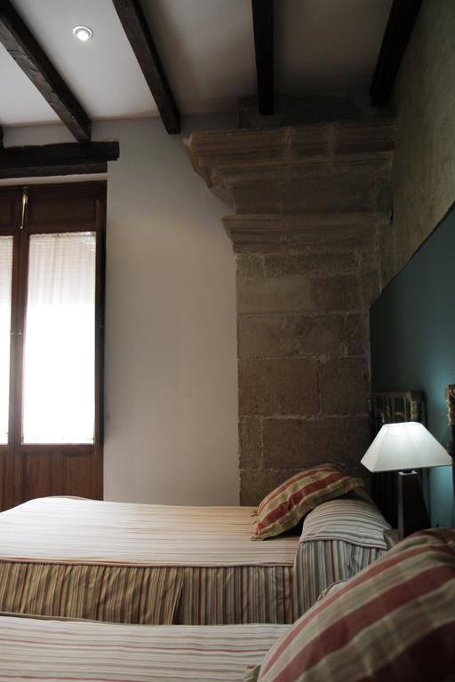 Vivienda Turistica Yamaries Hotel Úbeda Kültér fotó